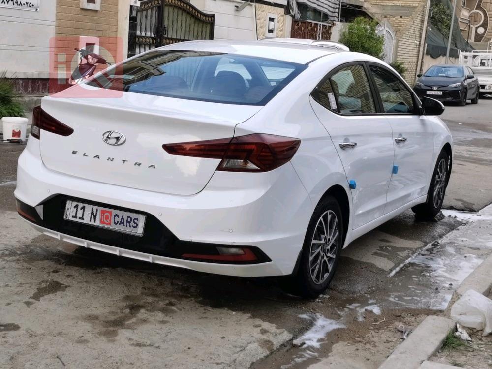 هيونداي النترا